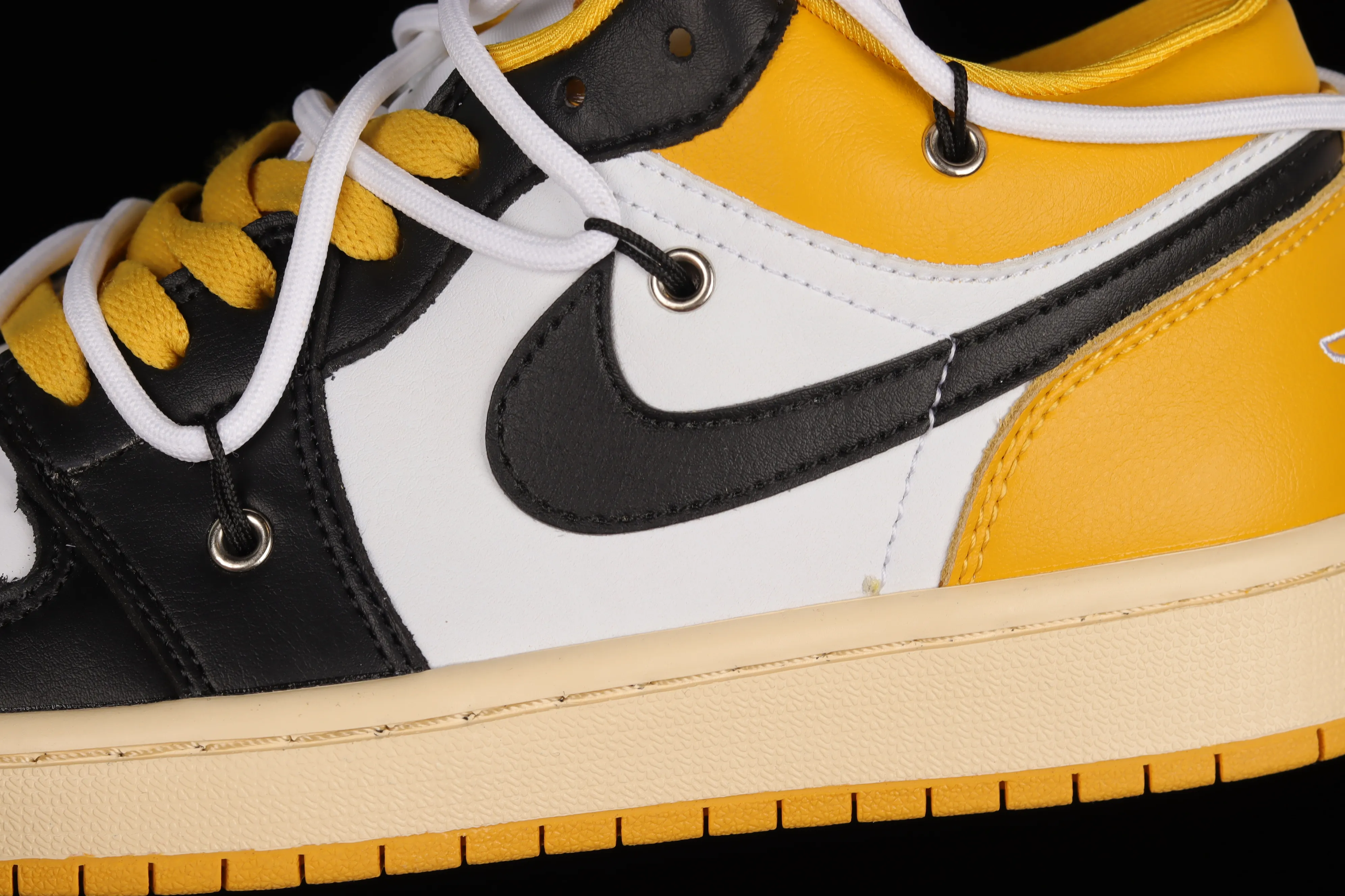 All categories Air Jordan Jordan series basketball shoes Air Jordan 1 Low Z version Air Jordan 1 Low AJ1 Joe 1 customized version Vibe flavor deconstruction Sports culture basketball shoes 553560-171